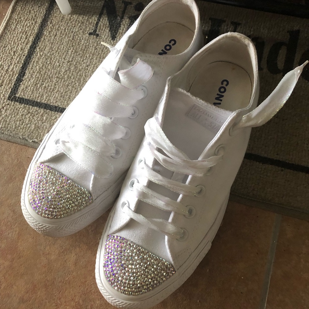 White (sparkle toes) woman’s converse sneakers